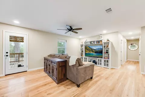 Entry Way - 3999 Painter Branch Rd, Crestview, FL 32539 photo 1 of 2