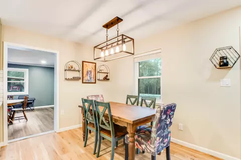Dining - 3999 Painter Branch Rd, Crestview, FL 32539 photo 2 of 2