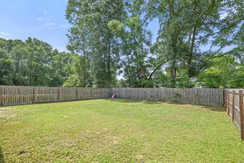 Exterior - 3152 Maple St, Crestview, FL 32539 photo 3 of 3