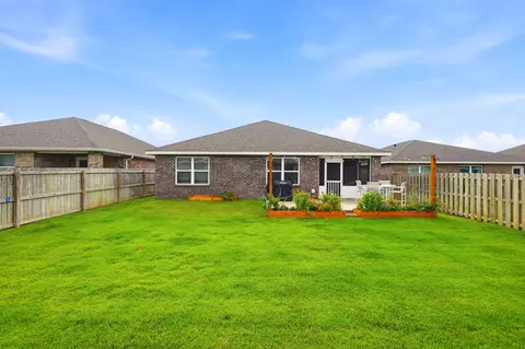 Exterior - 4742 Airmen Dr, Crestview, FL 32539 photo 9 of 12