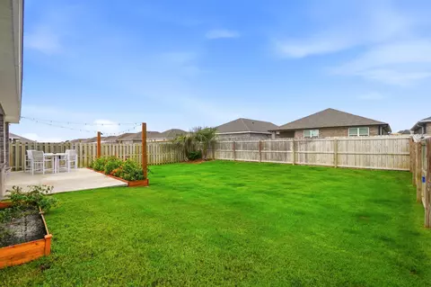 Exterior - 4742 Airmen Dr, Crestview, FL 32539 photo 6 of 12