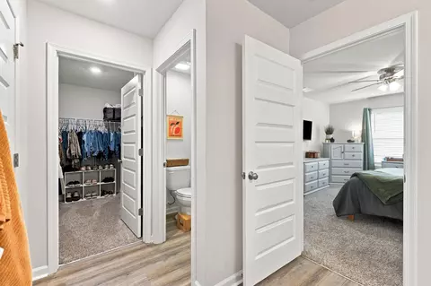 Entry Way - 4742 Airmen Dr, Crestview, FL 32539 photo 4 of 5