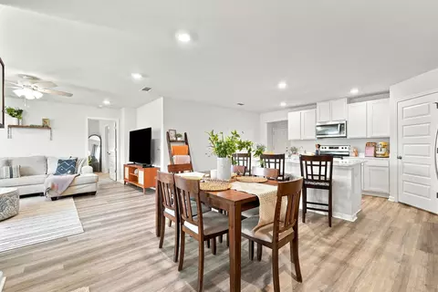 Dining - 4742 Airmen Dr, Crestview, FL 32539 photo 1 of 2