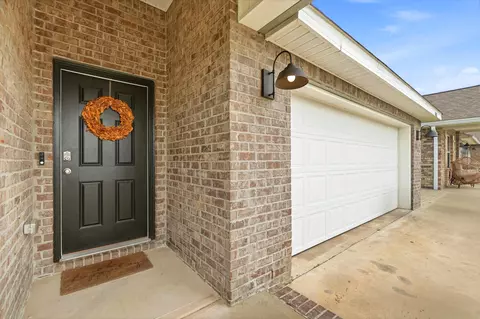 Entry Way - 4742 Airmen Dr, Crestview, FL 32539 photo 5 of 5