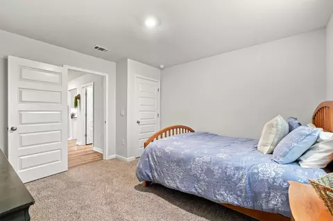 Bedroom - 4742 Airmen Dr, Crestview, FL 32539 photo 6 of 6