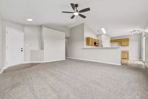 Living - 107 Nivana Dr, Crestview, FL 32536 photo 2 of 4