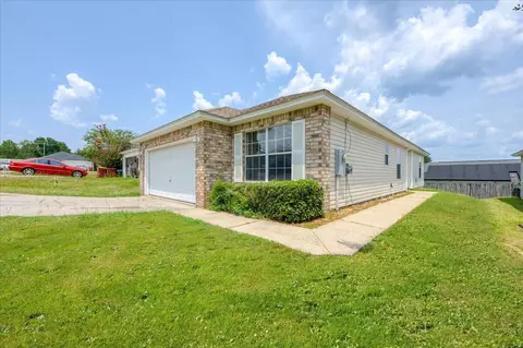 Exterior - 107 Nivana Dr, Crestview, FL 32536 photo 3 of 10