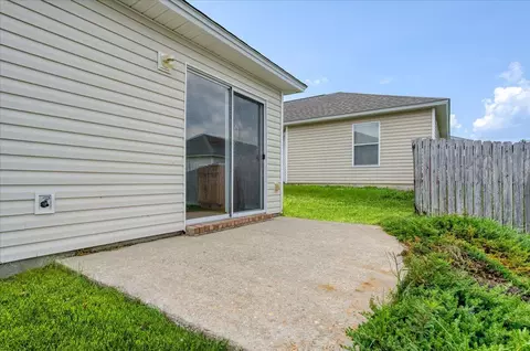 Exterior - 107 Nivana Dr, Crestview, FL 32536 photo 8 of 10