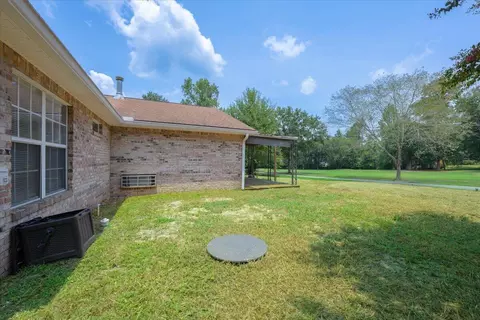 Exterior - 112 Golf Course Dr, Crestview, FL 32536 photo 13 of 13