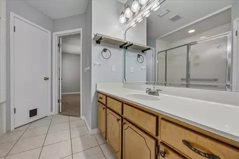 Bath - 112 Golf Course Dr, Crestview, FL 32536 photo 6 of 7