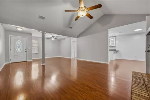 Living - 112 Golf Course Dr, Crestview, FL 32536 photo 6 of 11