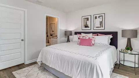 Bedroom - 4370 Damselfly Dr, Milton, FL 32583 photo 11 of 13