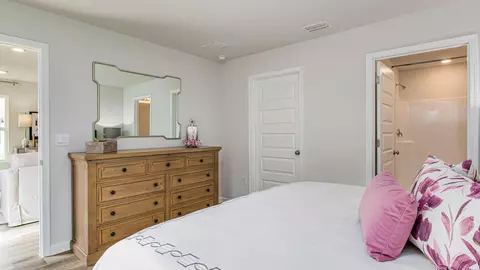 Bedroom - 4370 Damselfly Dr, Milton, FL 32583 photo 13 of 13