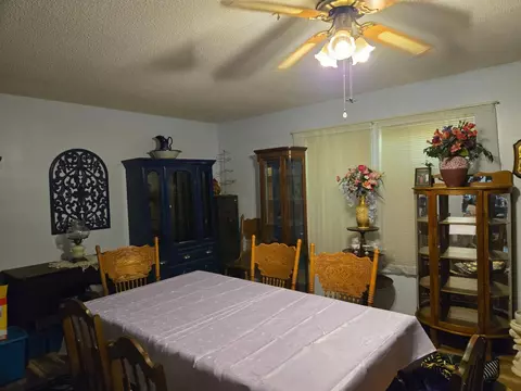 Dining - 105 Navajo Trce, Crestview, FL 32536 photo 2 of 2