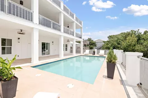 Exterior - 326 Summit Dr, Destin, FL 32541 photo 5 of 12