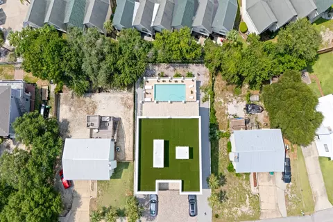 View/Area - 326 Summit Dr, Destin, FL 32541 photo 3 of 5