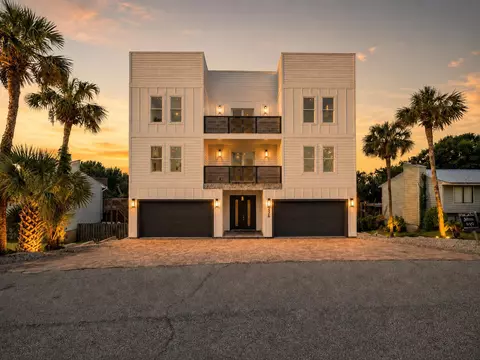 Exterior - 326 Summit Dr, Destin, FL 32541 photo 2 of 12