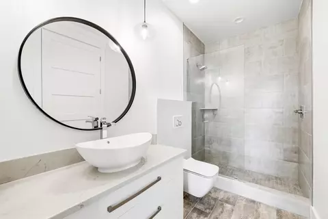 Bath - 326 Summit Dr, Destin, FL 32541 photo 4 of 6