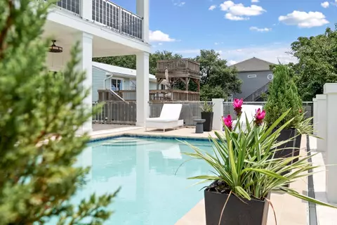 Exterior - 326 Summit Dr, Destin, FL 32541 photo 7 of 12