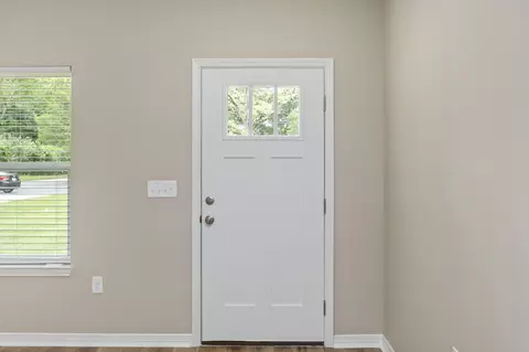Entry Way - 607 Amos St, Crestview, FL 32539 photo 1 of 3