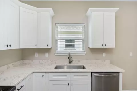 Kitchen - 607 Amos St, Crestview, FL 32539 photo 3 of 6