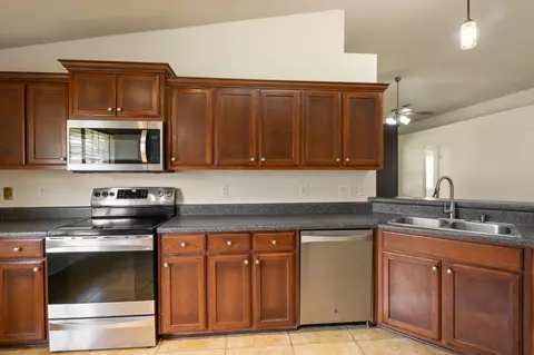 Kitchen - 4187 Roosevelt Way, Milton, FL 32583 photo 4 of 4