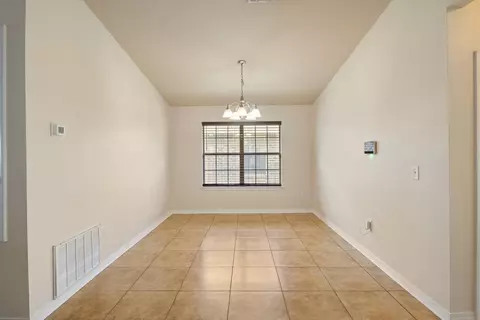 Living - 4187 Roosevelt Way, Milton, FL 32583 photo 2 of 6
