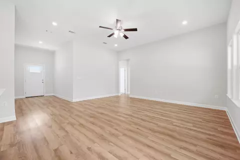 Living - 6116 Mildreds Way, Crestview, FL 32539 photo 4 of 4