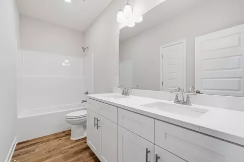 Bath - 6116 Mildreds Way, Crestview, FL 32539 photo 1 of 1