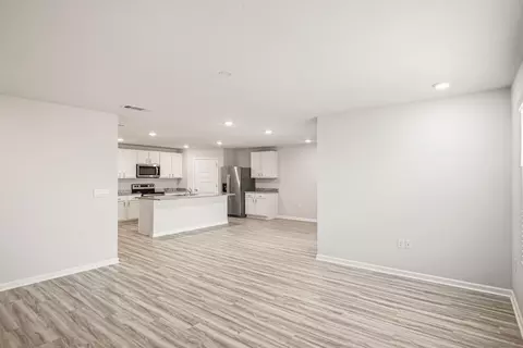 Living - 924 Sandbar Loop, Crestview, FL 32539 photo 3 of 3