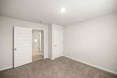 Bedroom - 924 Sandbar Loop, Crestview, FL 32539 photo 8 of 8