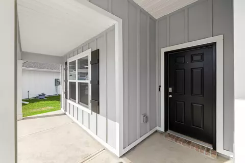 Exterior - 924 Sandbar Loop, Crestview, FL 32539 photo 9 of 9