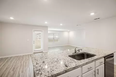 Other - 924 Sandbar Loop, Crestview, FL 32539 photo 4 of 10