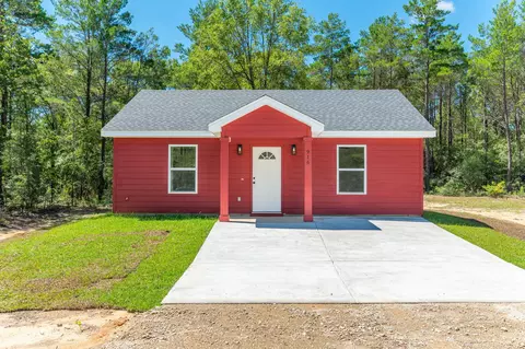 916 E Dogwood Ave, Defuniak Springs, FL 32433