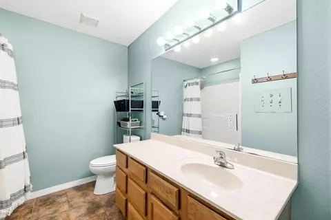 Bath - 978 Grandmas Pl, Baker, FL 32531 photo 2 of 3