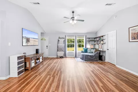 Living - 978 Grandmas Pl, Baker, FL 32531 photo 2 of 2