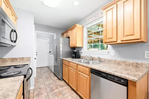 Kitchen - 978 Grandmas Pl, Baker, FL 32531 photo 1 of 1