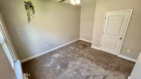 Bedroom - 400 Lilly Bell Ln, Freeport, FL 32439 photo 3 of 3