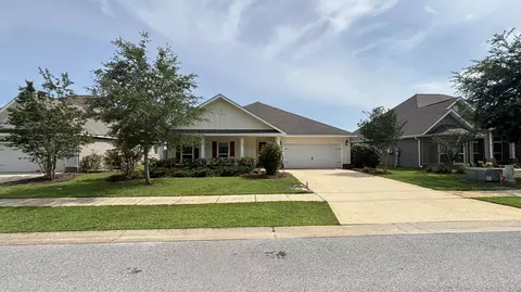 Exterior - 400 Lilly Bell Ln, Freeport, FL 32439 photo 1 of 9