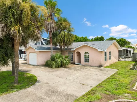 121 Cobb Rd, Panama City Beach, FL 32413