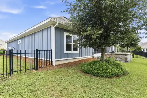 Exterior - 52 Dusky Way, Freeport, FL 32439 photo 5 of 14