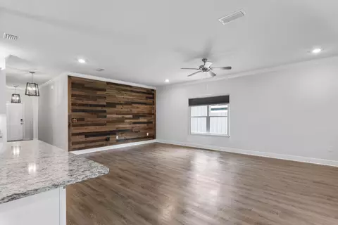 Living - 52 Dusky Way, Freeport, FL 32439 photo 3 of 9