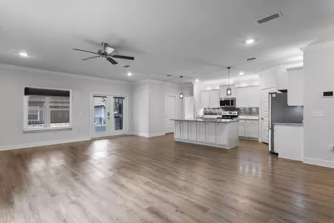 Living - 52 Dusky Way, Freeport, FL 32439 photo 2 of 9