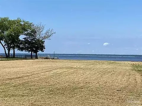 791 Dolphin Rd, Milton, FL 32583 photo 3