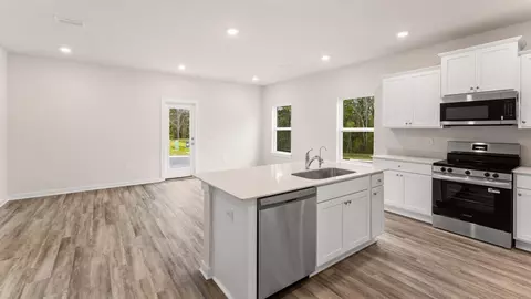 Kitchen - 96 Stern St, Freeport, FL 32439 photo 1 of 4
