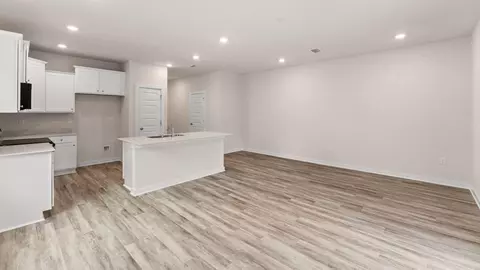 Living - 96 Stern St, Freeport, FL 32439 photo 1 of 2