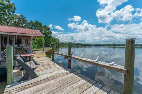 260 Wesley Rd, Defuniak Springs, FL 32433