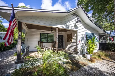 24 Magnolia St, Santa Rosa Beach, FL 32459