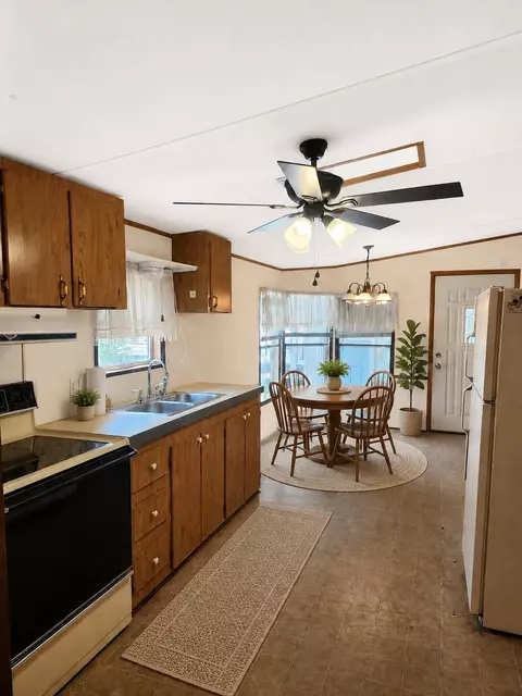 611 Alaqua Dr, Freeport, FL 32439 photo 6
