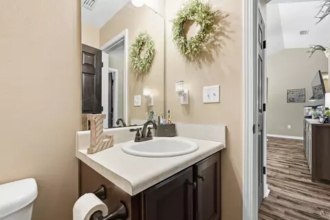 Entry Way - 4325 Glen Forest Dr, Milton, FL 32583 photo 4 of 4